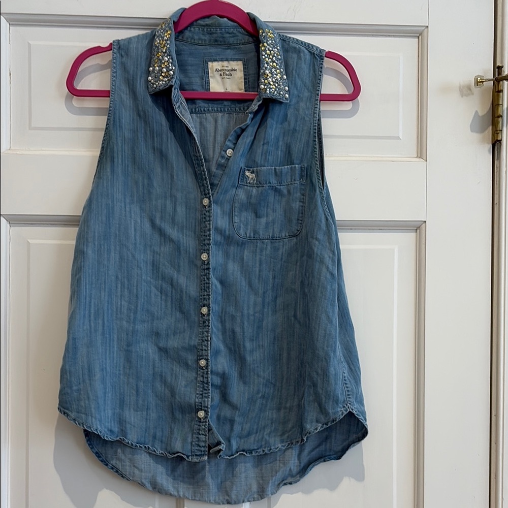 Abercrombie & Fitch Embellished Chambray Denim Sleeveless Shirt, Button-up